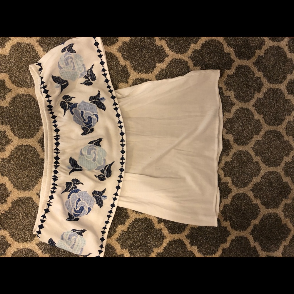 Francescas off the shoulder floral shirt